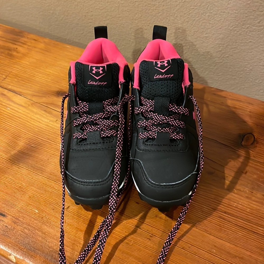 Under Armour Kids Shoes - Black and Pink
